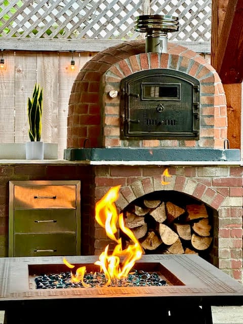 Authentic Pizza Ovens Pizza Oven Lisboa Rustic Finish Premium Pizza Oven