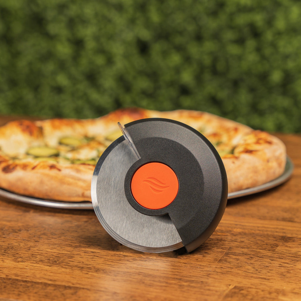 Blackstone Pizza Accessorize Palm Pizza Cutter